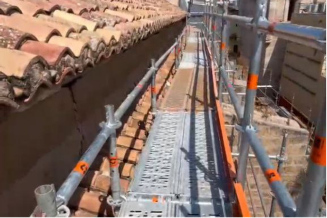 alquiler de andamios de cremallera valencia